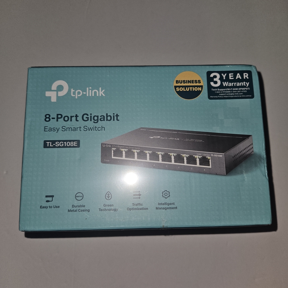 TP-Link 8-Port Gigabit Easy Smart Switch - Gray